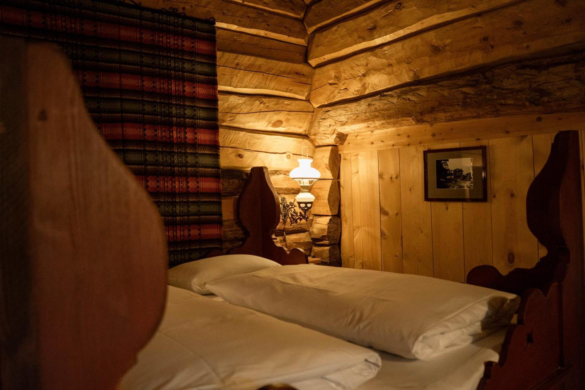 Roisheim Hotel & Skysstasjon Lom Extérieur photo