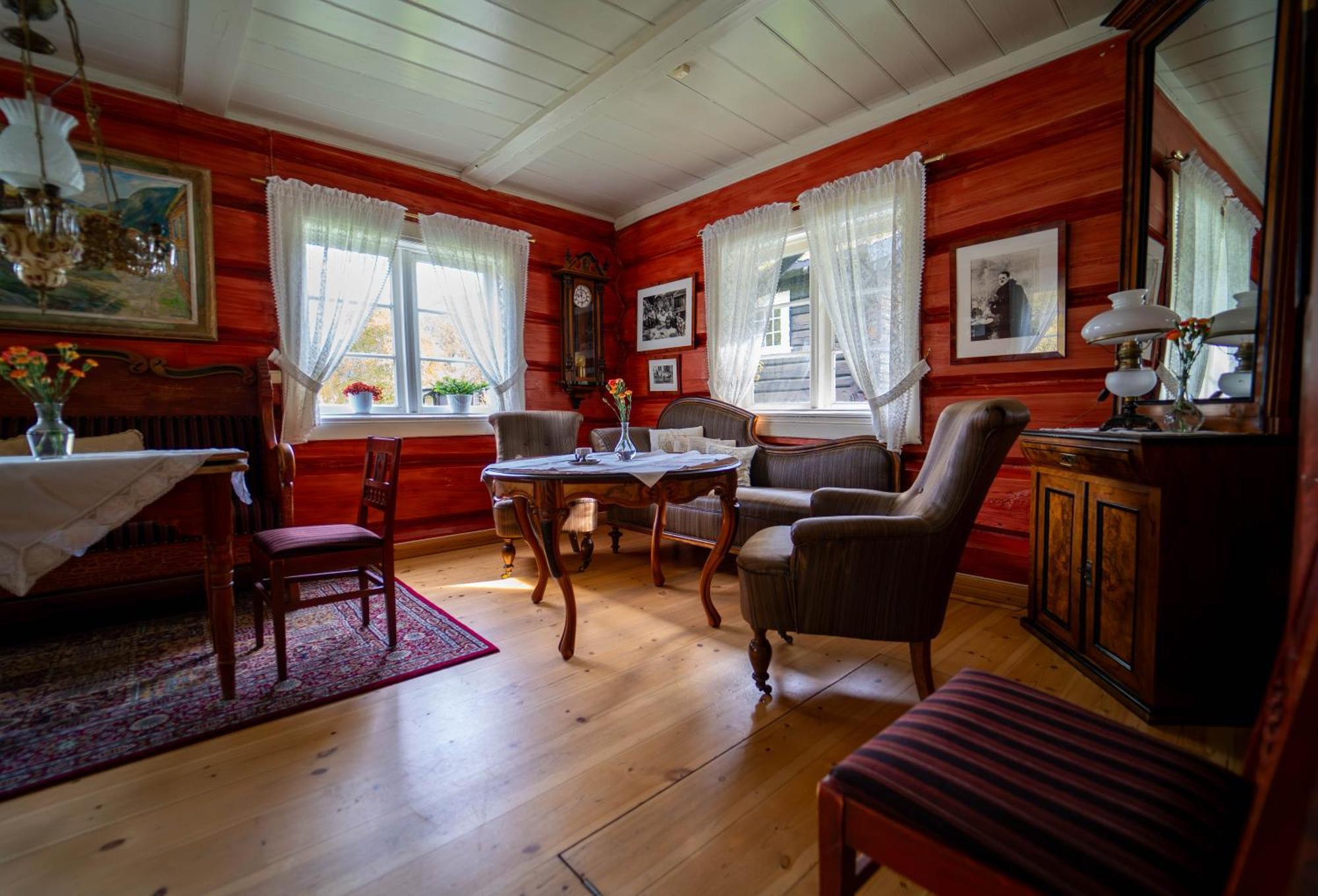 Roisheim Hotel & Skysstasjon Lom Extérieur photo