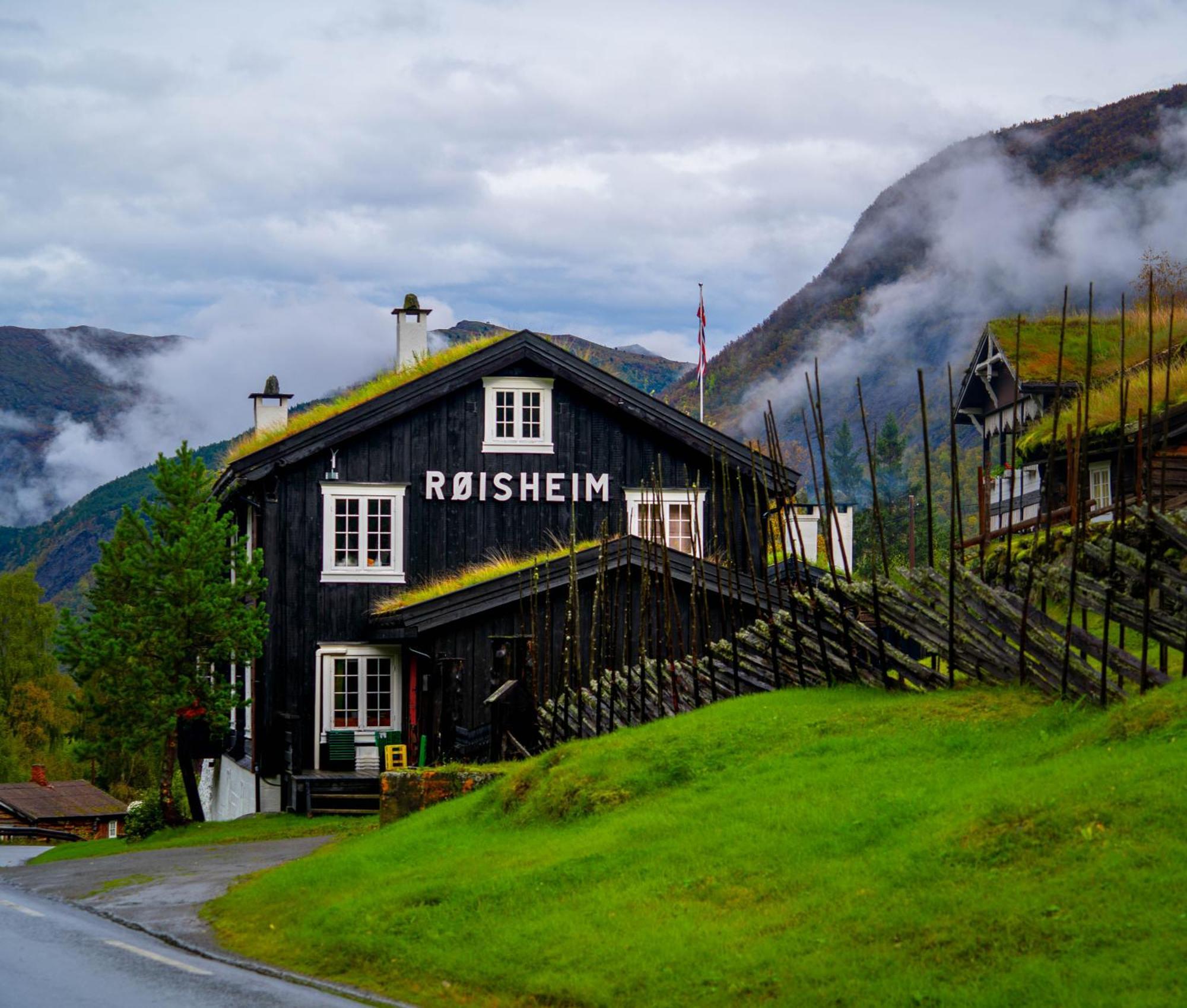 Roisheim Hotel & Skysstasjon Lom Extérieur photo